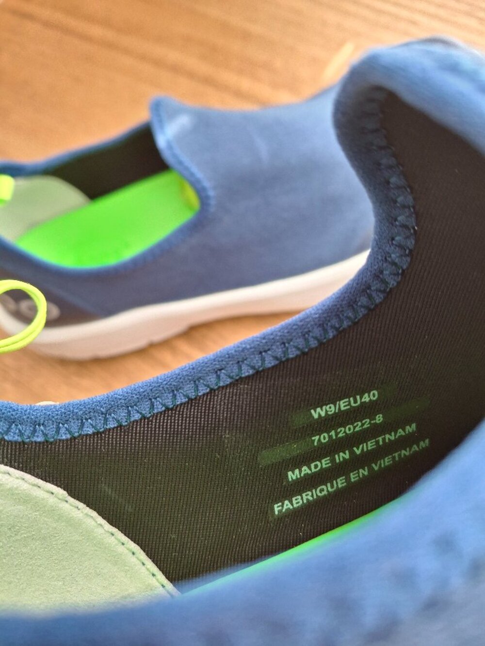 (New) OOFOS – OOmg eeZee Low Recovery Shoes (Navy) – Women's 9 - Picture 12 of 16